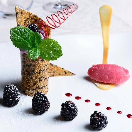 호텔 도멘 드 라 포레 4*