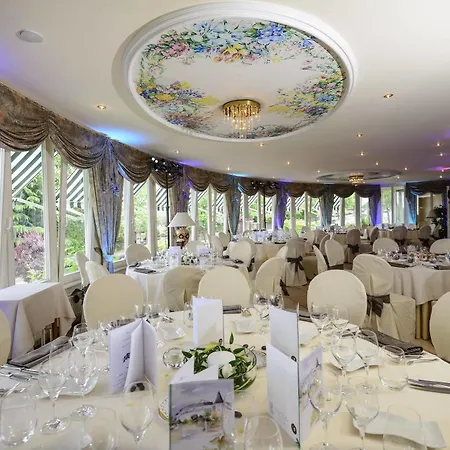 Domaine De La Foret فندق 4*