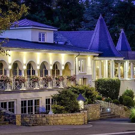 فندق Domaine De La Foret ريميش