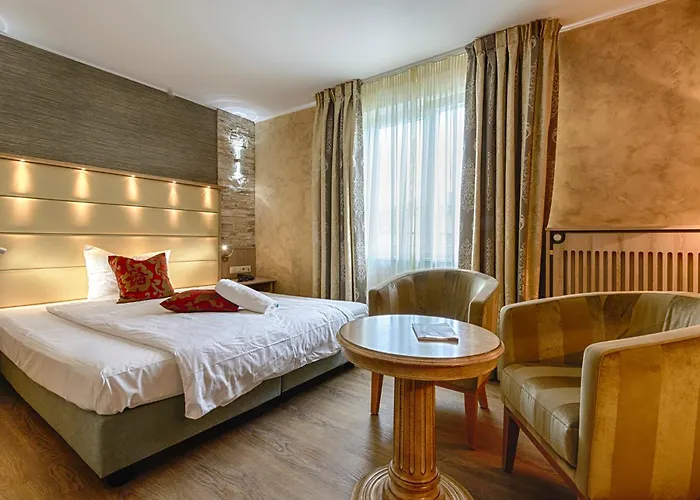 Domaine De La Forêt Hotel