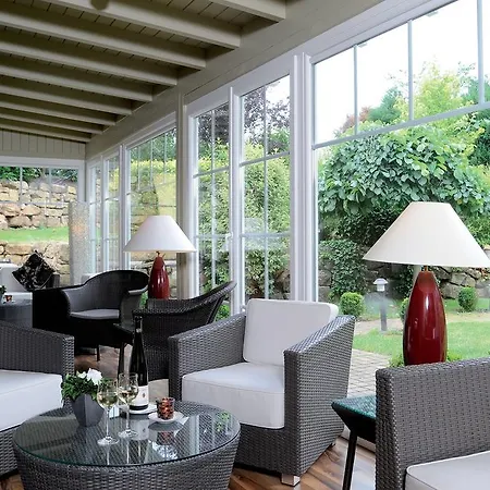 מלון Domaine De La Foret 4*