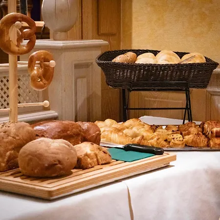 Domaine De La Foret Отель 4*