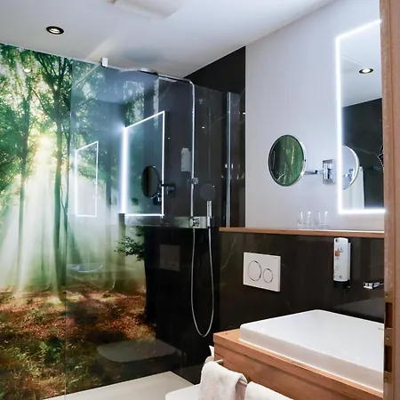 Domaine De La Foret 4*