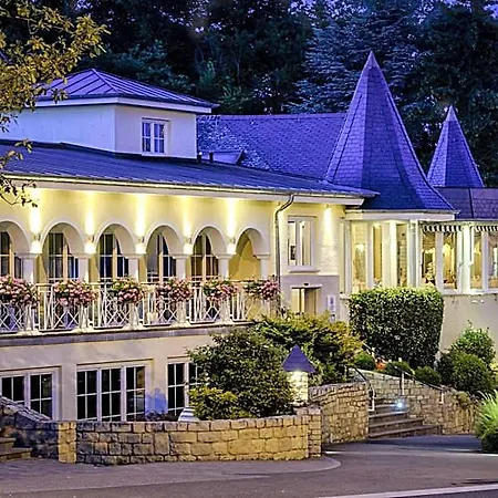 Domaine De La Foret 4*