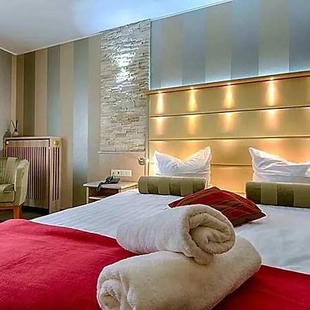 Domaine De La Foret 4*