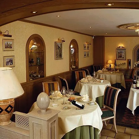 Domaine De La Foret Hotel 4*