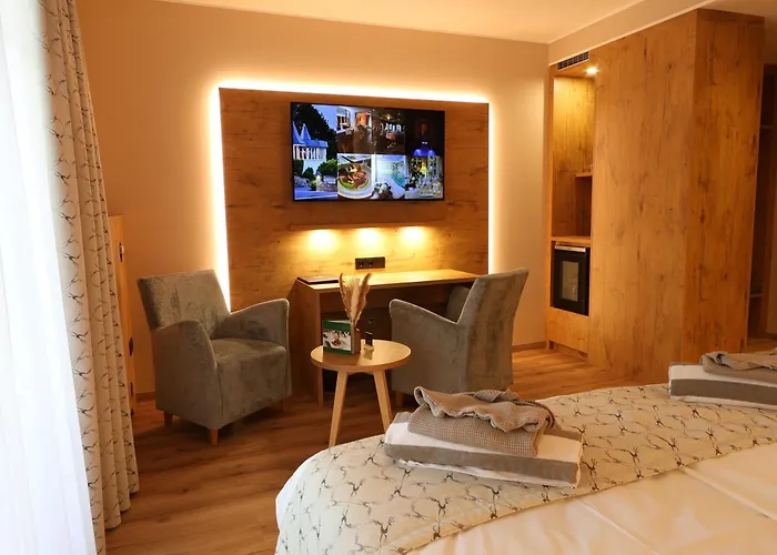 Domaine De La Foret Hotel 4*